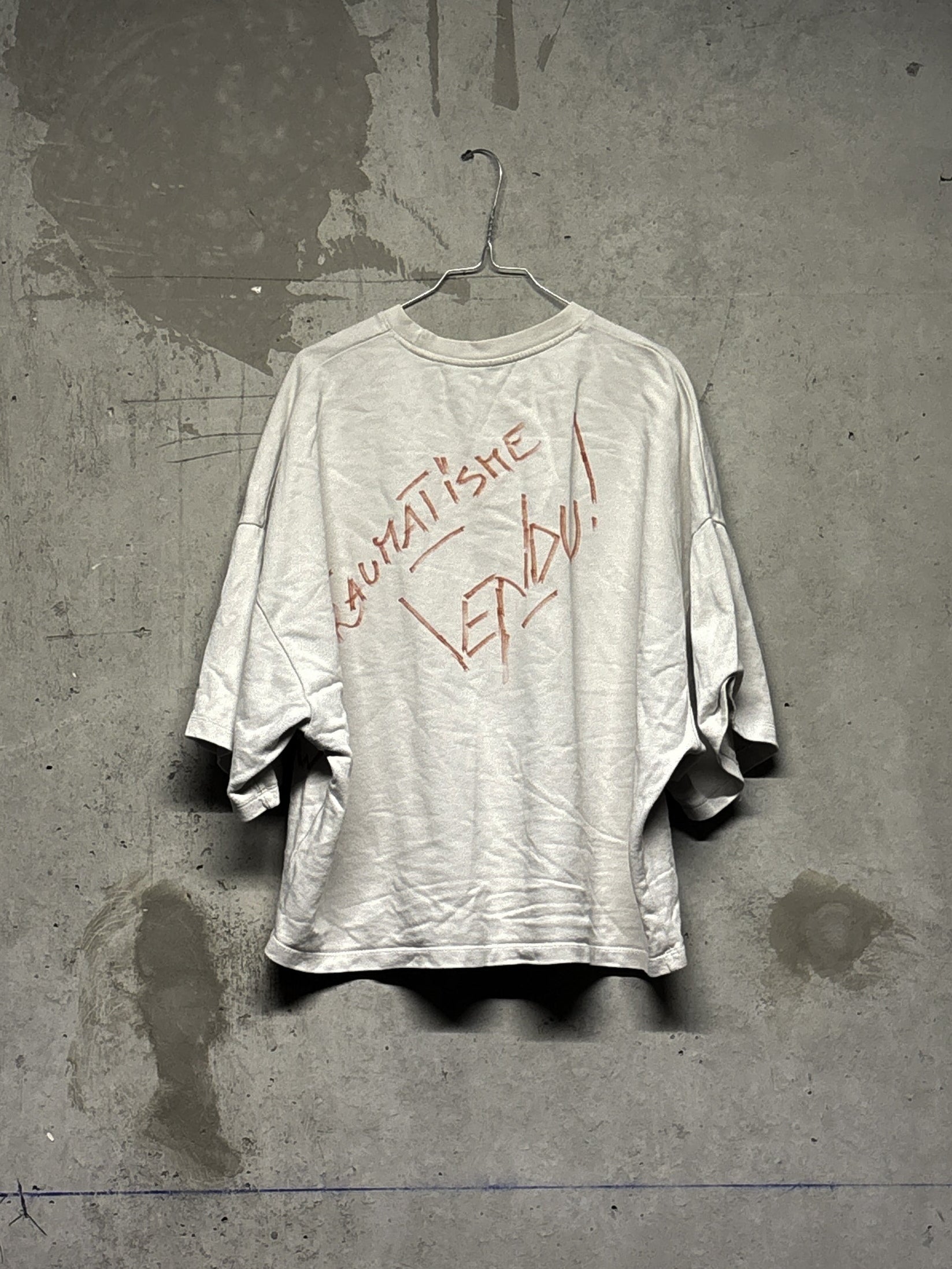 EVIDENCE ITEM: ARCHIVE GRAPHIC TEE (BATCH 01)